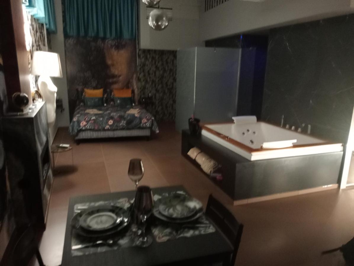 Suite Luxurya バーリ エクステリア 写真