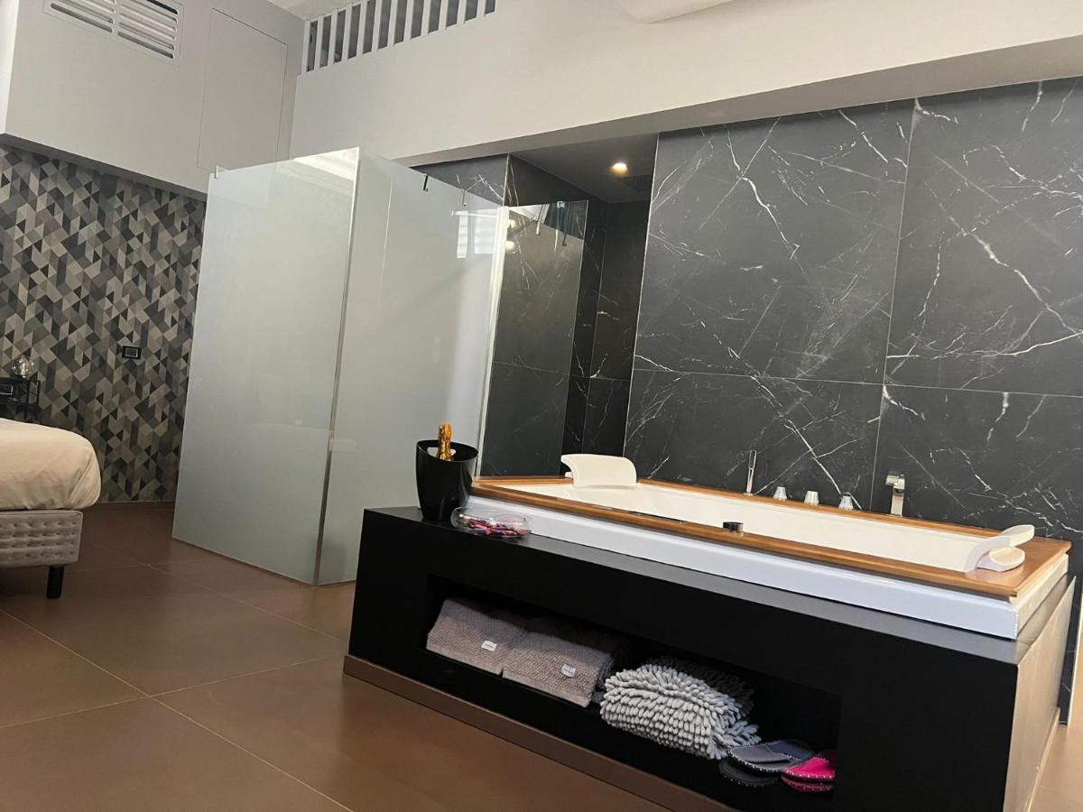 Suite Luxurya バーリ エクステリア 写真
