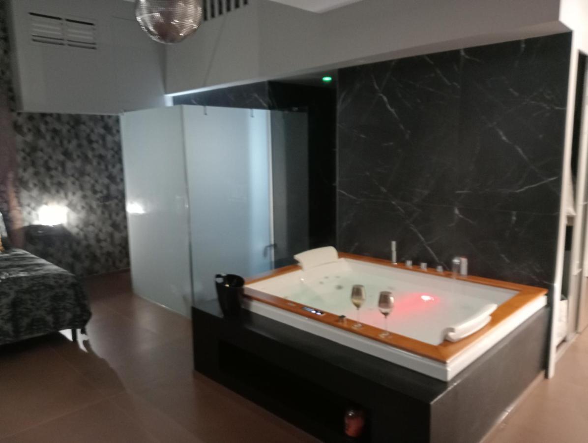 Suite Luxurya バーリ エクステリア 写真