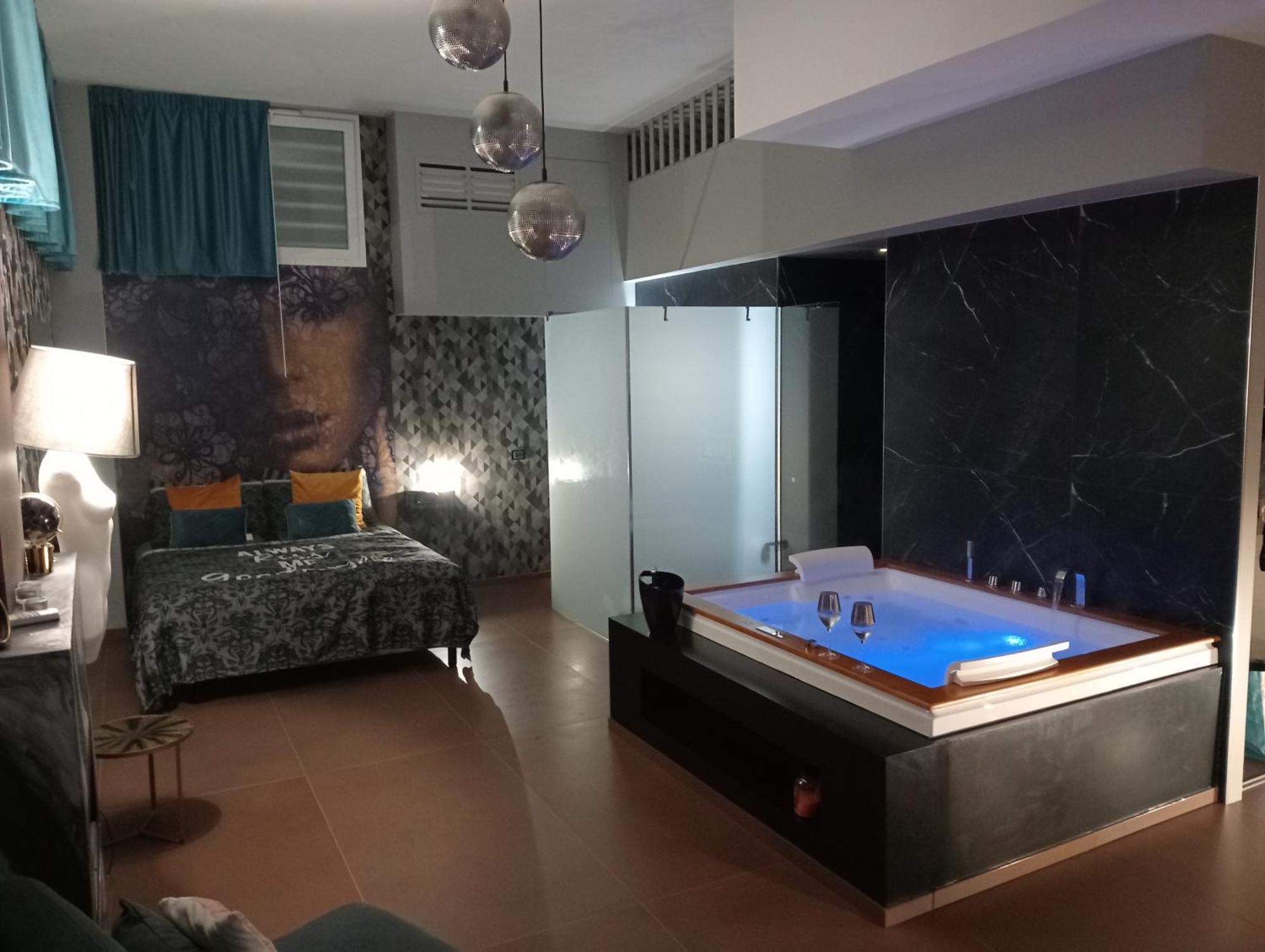 Suite Luxurya バーリ 部屋 写真